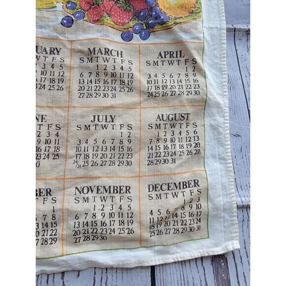 Vintage 1994 Calendar Dish Kitchen Towel Pears Fruit Berries Dishes - Picture 5 of 9